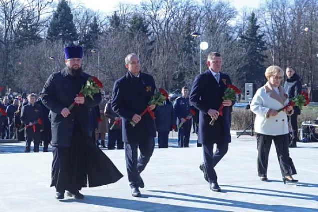 Кубанские парламентарии в День освобождения Краснодара почтили память жертв фашистского террора