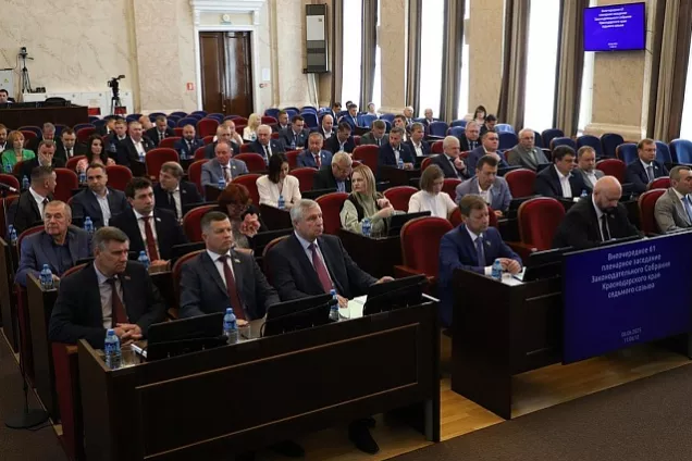 На Кубани запустят производство шести модификаций колесных тракторов