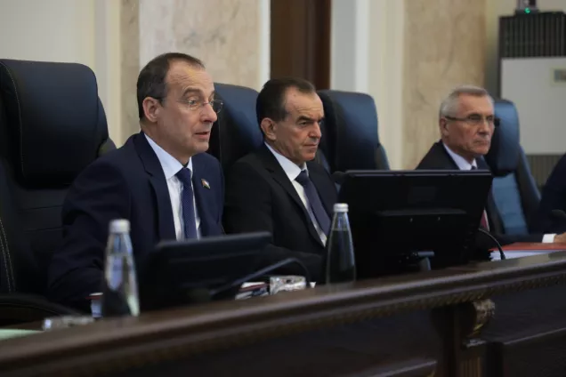 Эвакуаторщиков на Кубани могут обязать делиться с автомобилистами видео перемещения их машин