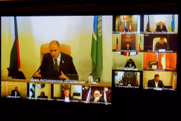 По итогам работы восьми профильных комитетов ЮРПА вынесено 35 законодательных инициатив и предложений