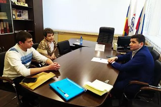 Саркис Гогорян окажет помощь детскому ансамблю ложкарей из Аксайского района