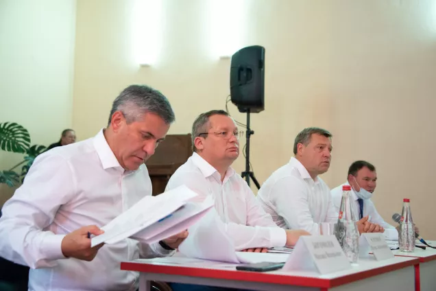 Депутаты Астраханской области с рабочим визитом посетили камызякский район