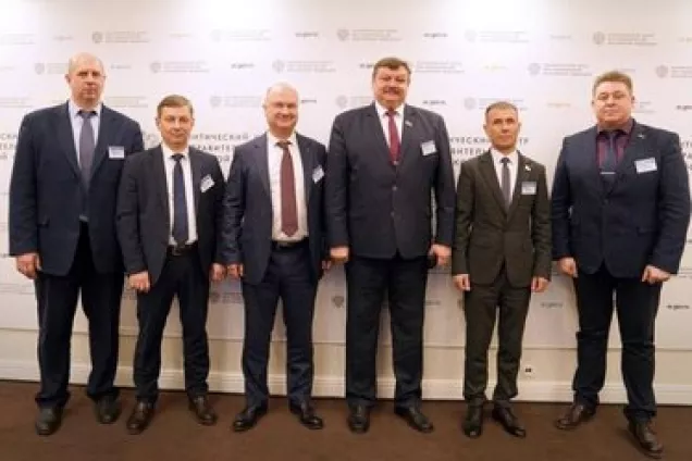 Севастопольские депутаты участвовали в обсуждении безопасности подводной инфраструктуры России