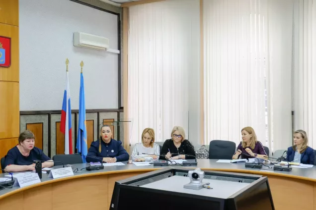 В Думе Астраханской области обсудили законопроект о профилактике семейно-бытового насилия