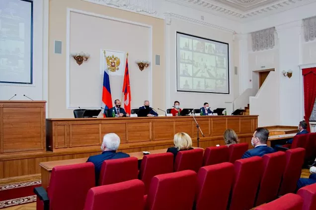 Проект главного финансового документа Волгоградской области на ближайшие три года прошел публичные слушания