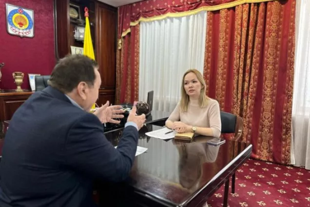 Спикер парламента Калмыкии А. Козачко обсудил с бизнес-омбудсменом основные моменты работы