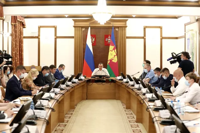 Власти Кубани обсудили ход реализации нацпроектов в регионе