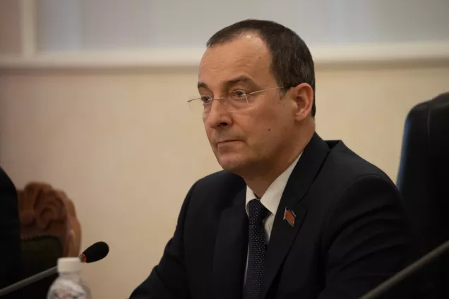 Спикер ЗСК Юрий Бурлачко поздравил коллег-депутатов и жителей края с Днём российского парламентаризма