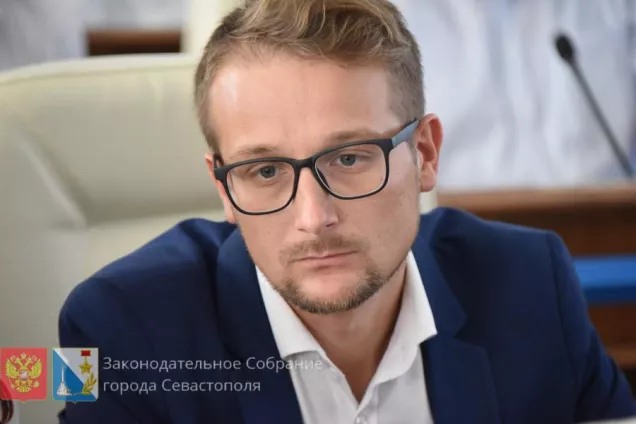 Антон Пархоменко представит Севастополь в составе Палаты молодых законодателей