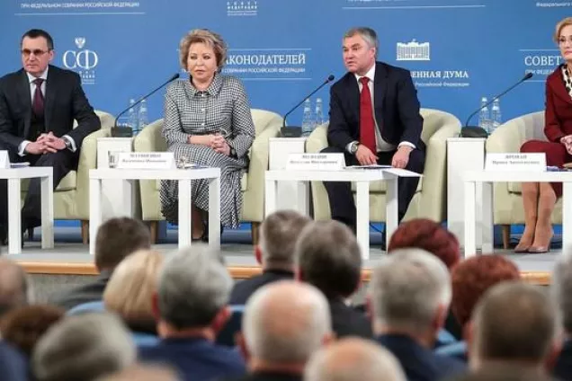 
Спикер Парламента Калмыкии Анатолий Козачко принял участие в мероприятиях Совета законодателей Российской Федерации при Федеральном Собрании Российской Федерации