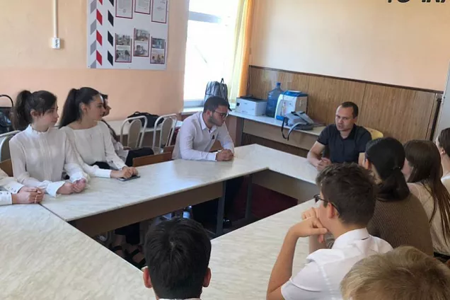 Депутаты Кубани на встречах обсудили вопросы по избирательному праву