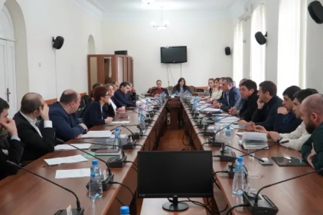 Парламентарии Абхазии почтили память воинов, погибших в результате Мартовской наступательной операции Отечественной войны народа Абхазии 1992–1993 гг