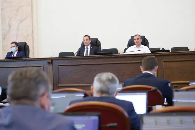 Законодатели Кубани утвердили прохождение переболевшими COVID-19 углубленной диспансеризации