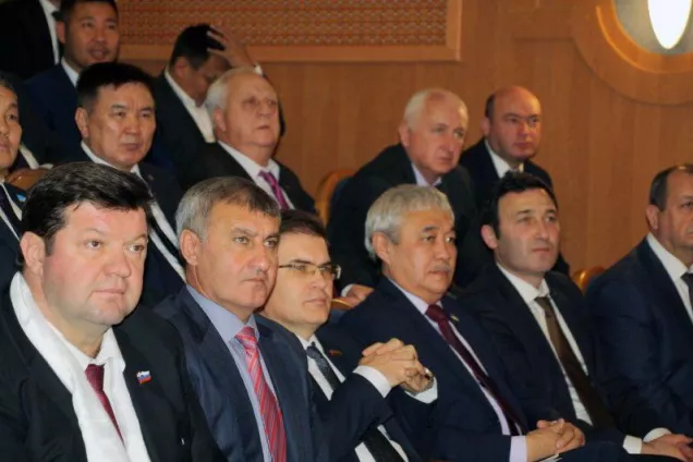 А.Савв поздравил парламентариев Калмыкии со знаменательным юбилеем