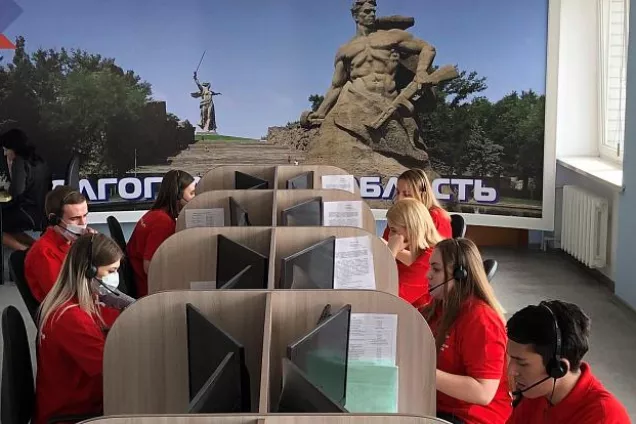 Соблюдать режим самоизоляции пожилым волгоградцам помогают волонтеры