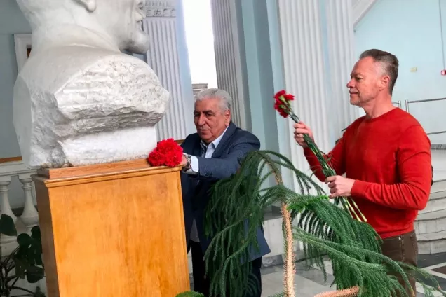 Севастопольские парламентарии отдали дань памяти В.И. Ленину