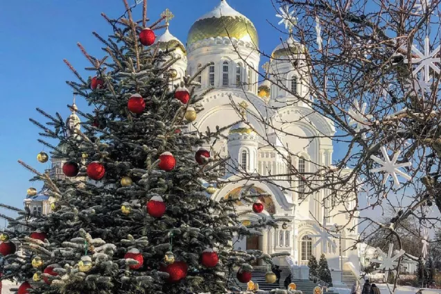 Председатель парламента Кубани Юрий Бурлачко поздравил жителей края с праздником Рождества Христова