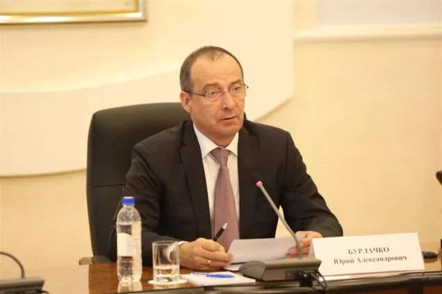 Председатель кубанского парламента Ю.Бурлачко рассказал о  о состоянии краевой потребсферы