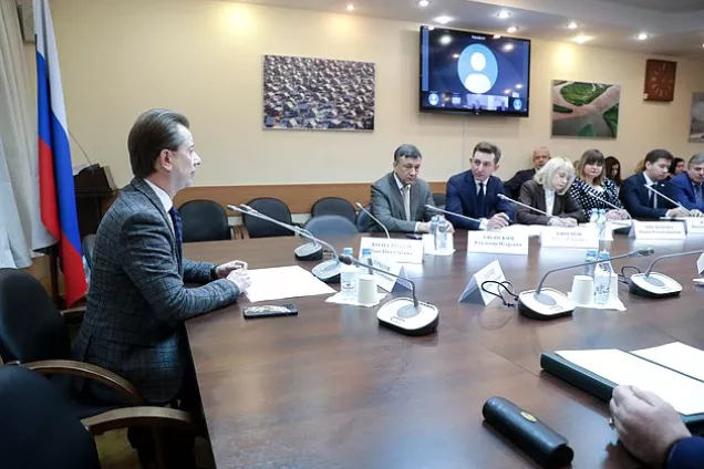 В Госдуме обсудили правила перевозок пассажиров с животными в различных видах транспорта