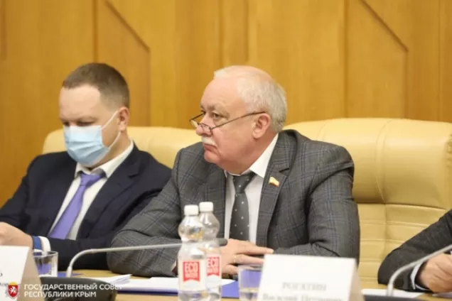 Законодатели Крыма подвели итоги межпарламентского и межрегионального сотрудничества в 2021 году