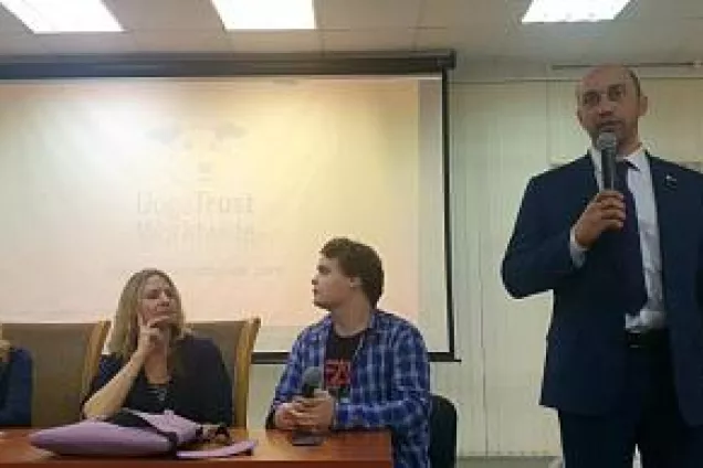 Депутат Михаил Сапрыкин принял участие в заседании круглого стола по проблеме беспризорных животных