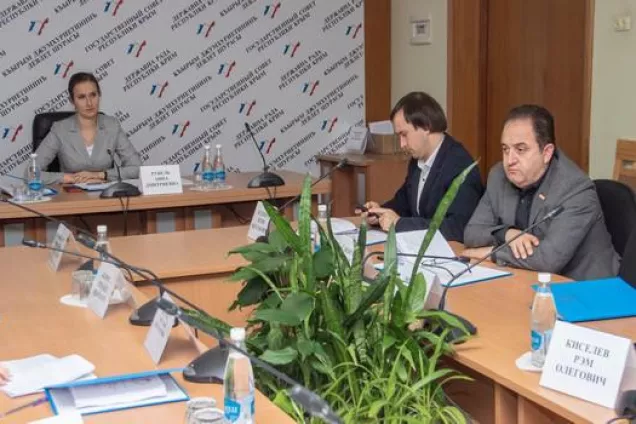 Анна Рубель: Перечень дефицитных специальностей медицинских работников, которым полагается региональная выплата, должен быть обоснованным