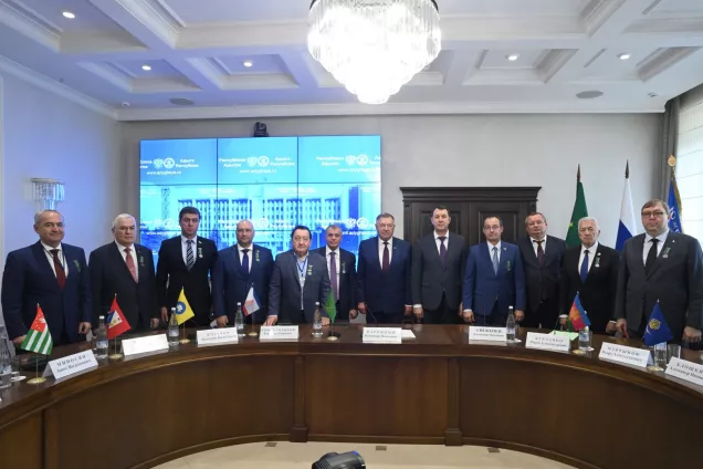 Власти Адыгеи приветствовали руководителей парламентских делегаций ЮРПА