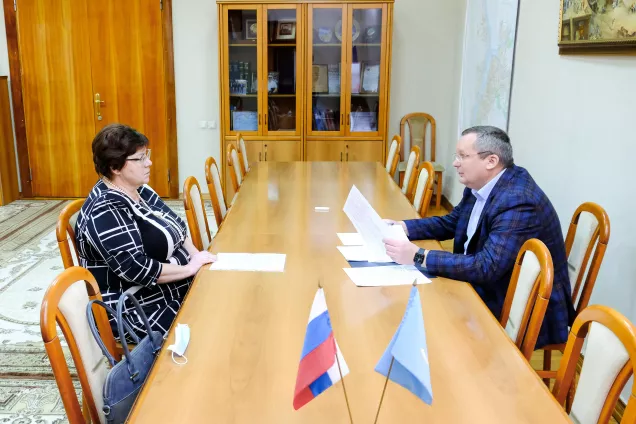 Игорь Мартынов предложил общественникам активнее работать с комитетами Думы