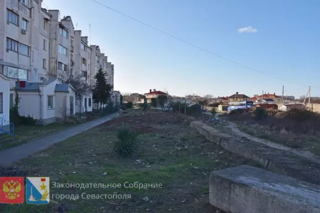 РАБОТА В ОКРУГЕ. Вячеслав Горелов: Вместо заброшенной территории на пересечении улиц Маринеско и Шевченко необходимо организовать общественное пространство