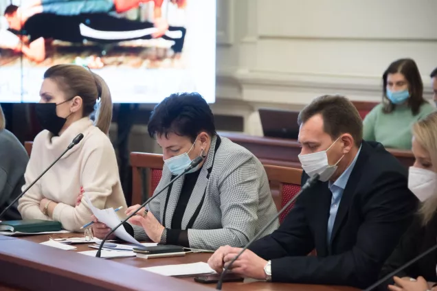 Инна Ирдеева приняла участие в обсуждении развития массового спорта в Астраханской области