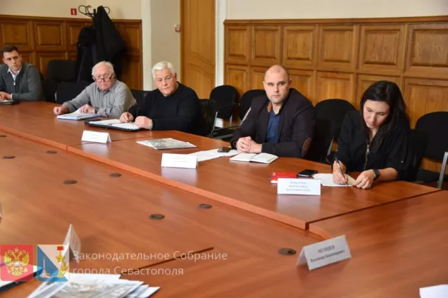 В севастопольском парламенте обсудили вопрос водообеспечения садовых товариществ на Сапун-горе