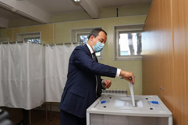 Досрочно проголосовав,Юрий Бурлачко призвал всех избирателей  принять участие в выборах губернатора края