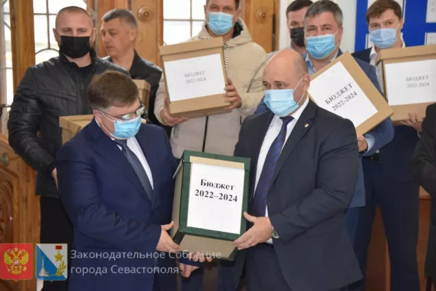 В севастопольский парламент внесен проект бюджета на 2022-2024 годы