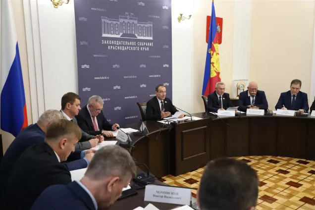 Спикер ЗСК Юрий Бурлачко. На Кубани продолжается реформирование отрасли обращения с ТКО