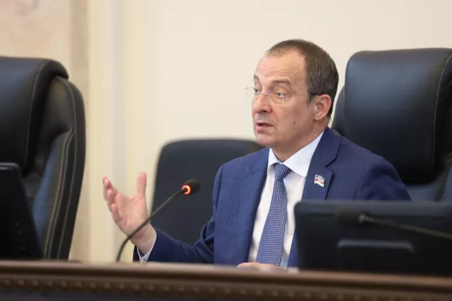 Ю.Бурлачко о законе, который позволит дополнительно поддержать многодетных родителей