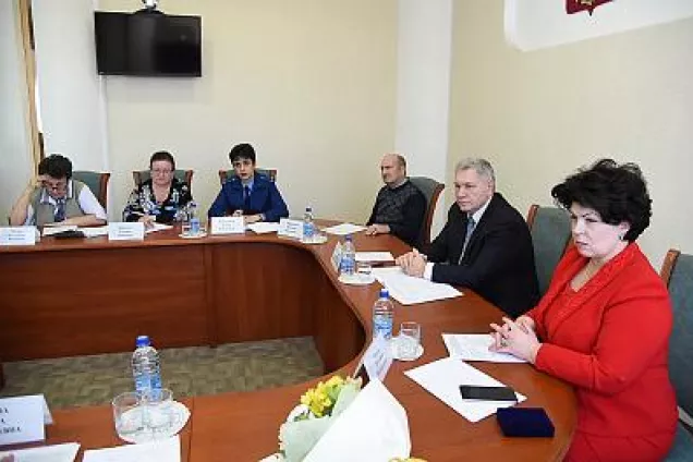 Депутаты провели мониторинг социальной поддержки детей-сирот  и детей, оставшихся без попечения родителей