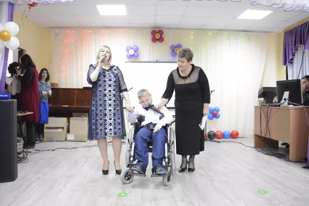 В Международный день инвалидов депутаты КЧР побывали в доме-интернате «Забота»