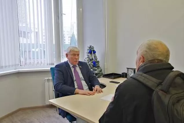 Вячеслав Василенко провел прием граждан в Ростове-на-Дону