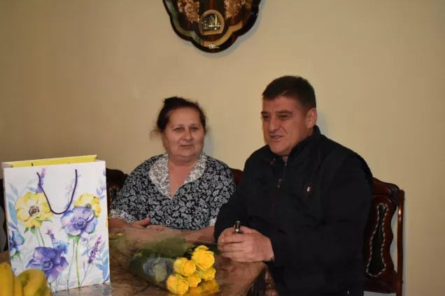 Депутаты – единороссы поздравили женщин с 8 марта