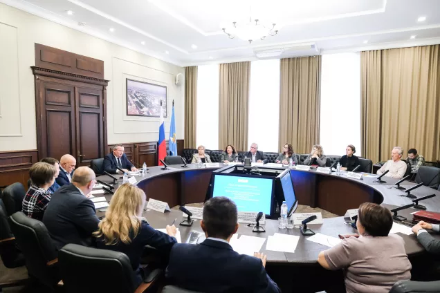 ИГОРЬ МАРТЫНОВ ПРОВЕЛ ВСТРЕЧУ С ПРЕПОДАВАТЕЛЯМИ ВЫСШЕЙ ШКОЛЫ