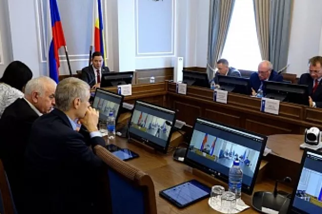 Депутаты  ДНР познакомились с работой комитета донского парламента по законодательству