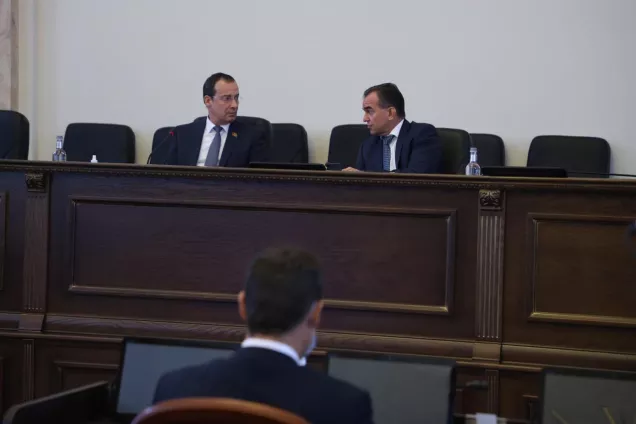 Ю.Бурлачко.Совместными усилиями мы будем искать пути скорейшего восстановления своей экономики, выхода на прежние темпы экономического роста