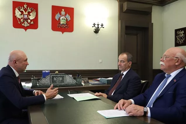 Спикер ЗСК Юрий Бурлачко обсудил актуальные вопросы подготовки медицинских кадров с ректором КубГМУ