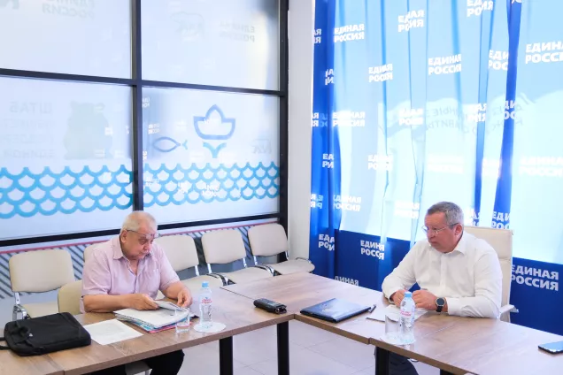 Спикер астраханского парламента И. Мартынов провел прием граждан в Штабе общественной поддержки