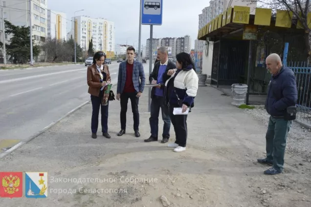 РАБОТА В ОКРУГЕ. Вячеслав Горелов: Большинство проблем в районе Столетовского проспекта решить реально