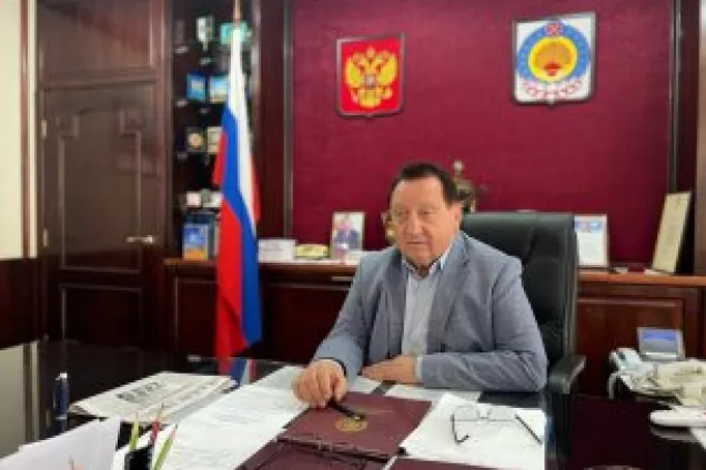 Спикер Парламента Калмыкии  Анатолий Козачко отметил работу органов исполнительной власти республики