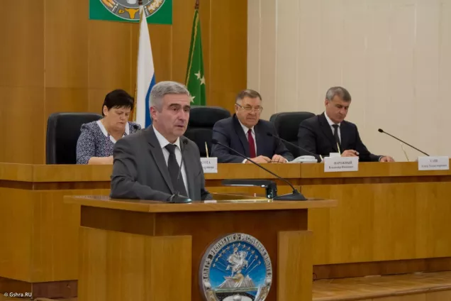 Сократить непосильную нагрузку на бюджеты поселений  в части оплаты затрат на электроэнергию для наружного освещения, не сокращая потребление