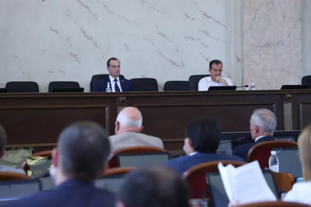 Депутаты рассмотрели поправки в краевое земельное законодательство  