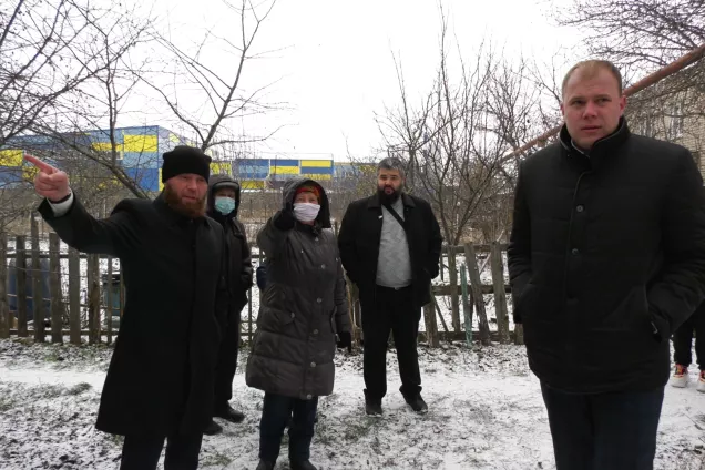 Жители Черкесска поблагодарили депутатов за помощь в установке уличного освещения