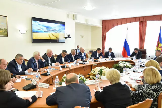 Кубанские парламентарии обсудили текущую ситуацию по развитию регионального АПК